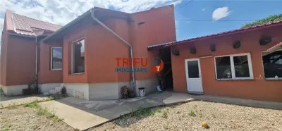 Casa de vanzare 4 camere zona Centru - foto 3
