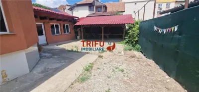 Casa de vanzare 4 camere zona Centru - foto 4