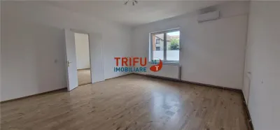 Casa de vanzare 4 camere zona Centru - foto 9