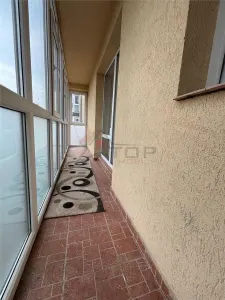Inchiriere 2 camere decomandat, etaj 1 str Bazei, Valea Adanca - foto 10