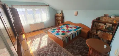 Casă individuală cu 4 camere 839 mp teren zona Moților - foto 4