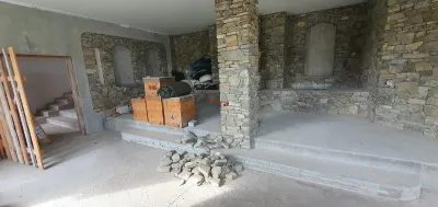 Casa semifinisata cu etaj 5 camere zona Schit pretabila pensiune - foto 4