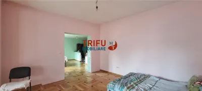 Casa 10 camere de vanzare zona Centru cu piscina interioara - foto 13