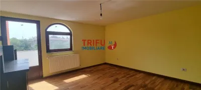 Casa 10 camere de vanzare zona Centru cu piscina interioara - foto 24
