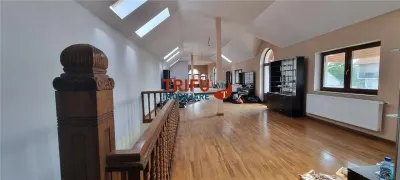 Casa 10 camere de vanzare zona Centru cu piscina interioara - foto 8