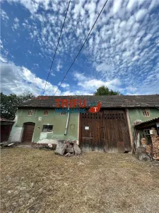 Casă de reabilitat în Cricău cu 2996mp teren - foto 5