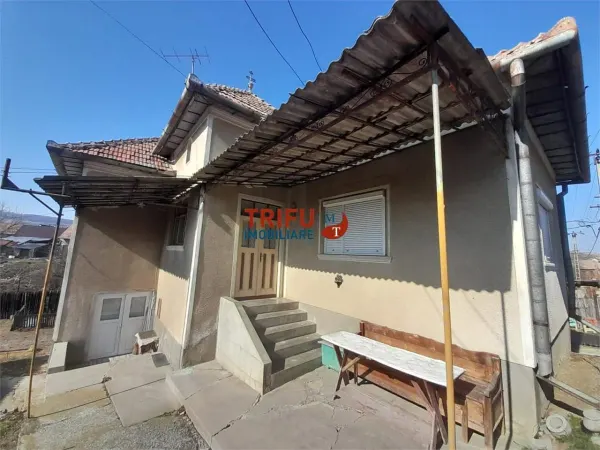 Casă 4 camere Berghin - poza 1