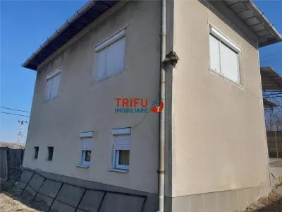Casa cu 4 camere de vanzare in Com.Berghin - foto 2