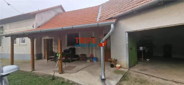 Casă 4 camere Totoi - poza 2