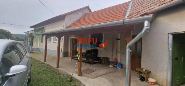 Casă 4 camere Totoi - poza 5