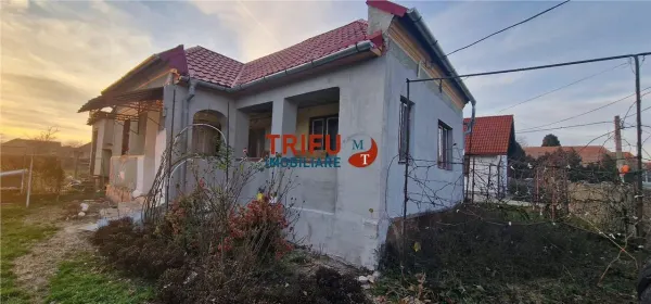 Casă 2 camere Totoi - poza 1