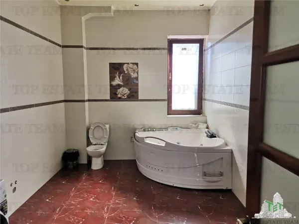 Casă 8 camere 1 Decembrie - poza 11