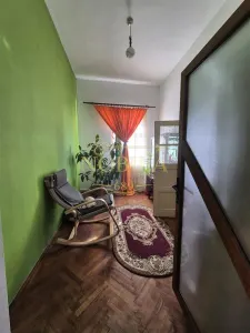 Casa de vanzare cu gradina si curte in Orasul din Inima Sarii Targu Ocna - foto 9