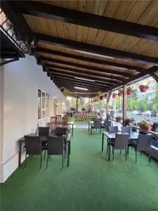 RESTAURANT, FAST-FOOD, TERSA LA CHEIE DE INCHIRIAT IN ONESTI - foto 5