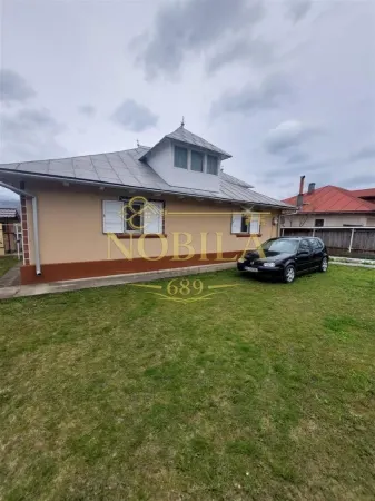 Casă 3 camere Onești - poza 1