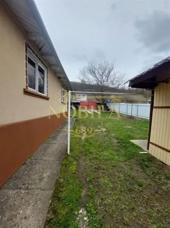 Casă 3 camere Onești - poza 2