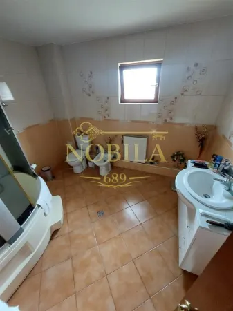 Casă 8 camere Onești - poza 19