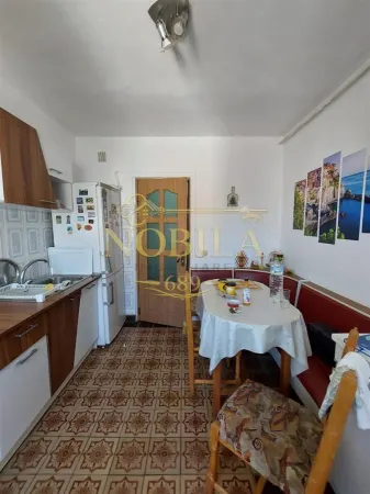 Apartament 3 camere Onești - poza 13