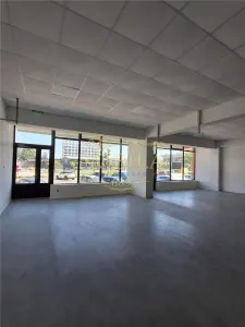 SPATIU COMERCIAL DE INCHIRIAT 230 MP IN ONESTI - Onesti