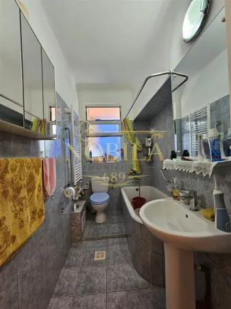 Apartament 3 camere Onești - poza 11