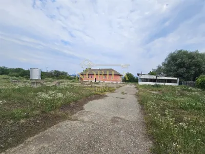 TEREN DE VANZARE INTRAVILAN IN ZONA INDUSTRIALA 8000 mp Onesti - Onesti