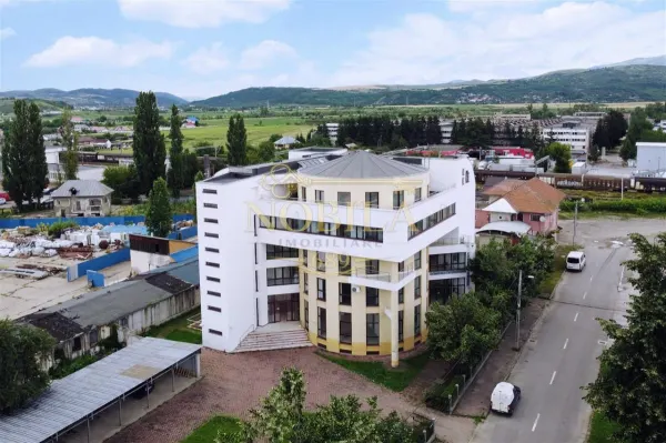 Spațiu comercial Onești - poza 1
