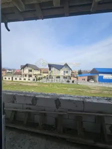 CASA P+ 1E  si  TEREN 500 MP DE VANZARE IN ANDRASESTI - Onesti