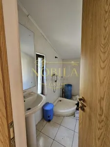 SPATIU DE INCHIRIAT IN ONESTI LANGA GARA, ZONA DE JOS - foto 22