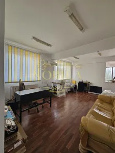 SPATIU DE INCHIRIAT IN ONESTI LANGA GARA, ZONA DE JOS - foto 4