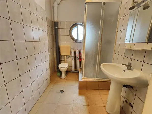 Casă 7 camere București - poza 25