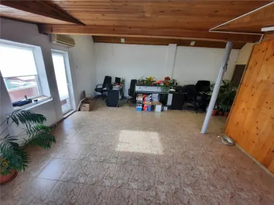 Garsoniera de 58 mp la etajul unei vile situata in sos Fundeni - Bucuresti