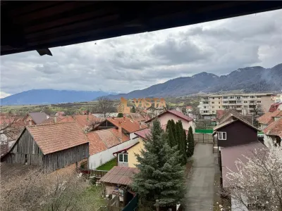 Doua case de vanzare, teren 800 mp, Zarnesti, Brasov - foto 11