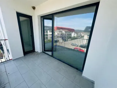 Apartament de vanzare in Sibiu - 2 camere, cu balcon, Selimbar - foto 7