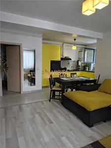 De vânzare apartament spațios și luminos în cartierul Tractorul, Brașov - foto 4