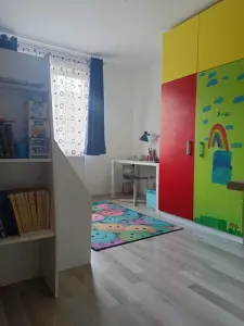 De vânzare apartament spațios și luminos în cartierul Tractorul, Brașov - foto 9