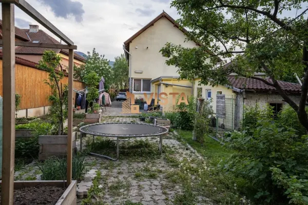 Casă 5 camere Săcele - poza 1