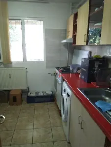 Parter inalt- zona Lacul Tei Facultatea de Constructii - foto 1