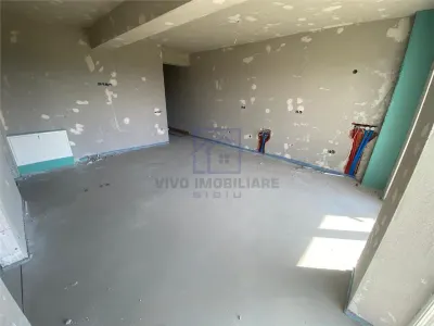 Apartament de vanzare in Sibiu - 3 camere, cu balcon, Selimbar - foto 4