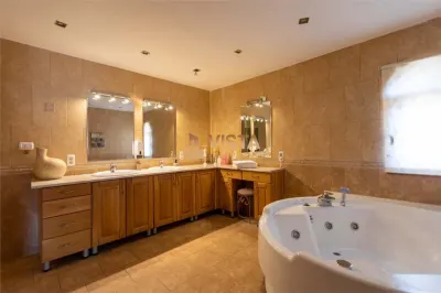 Exclusivitate! Colt de Rai: Casa cu arhitectura deosebita, cu acces direct la rau, Rasnov - foto 15