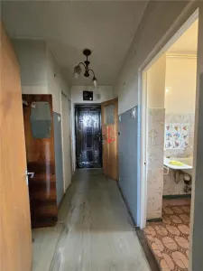 Garsoniera in bloc mixt, reabilitat- Metrou OBOR - foto 4