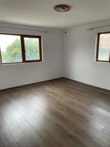 Casa individuala, 4 camere, teren 569mp, Sacele Cernatu - foto 1
