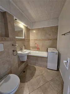 Apartament renovat, etaj 3/8 in bloc stradal Calea Mosilor Bd Carol - foto 12