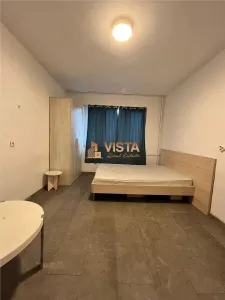 Garsoniera, zona Tractorul - Brasov