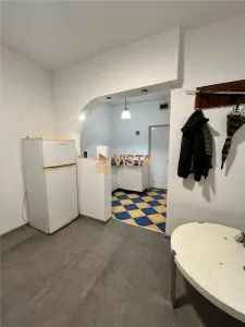 Garsoniera, zona Tractorul - foto 4