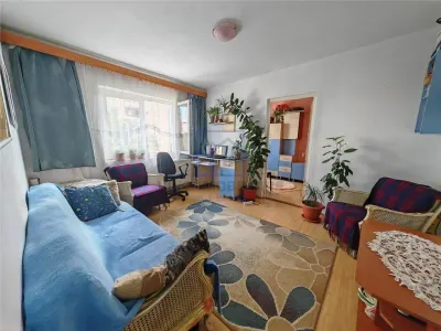 Apartament de vanzare in Sibiu - 2 camere, etaj intermediar, Vasile Aaron - foto 1