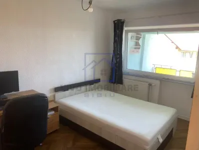 Apartament de vanzare in Sibiu - 2 camere, decomandat, zona Mihai Viteazu - foto 4