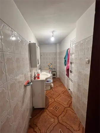 Casă 4 camere Parta - poza 16