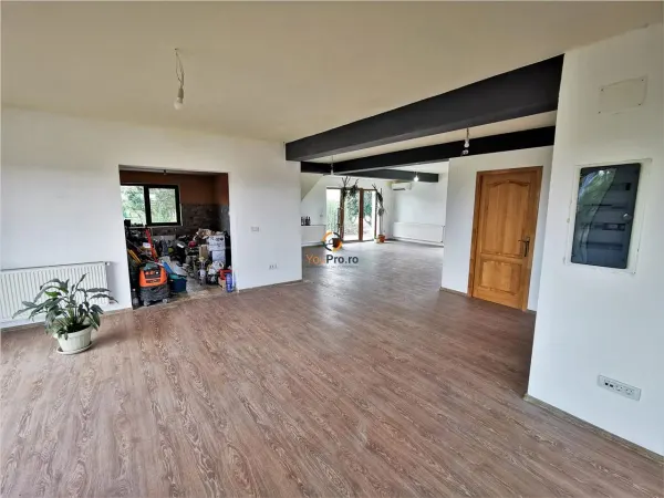 Casă 8 camere Moșnița Nouă - poza 23