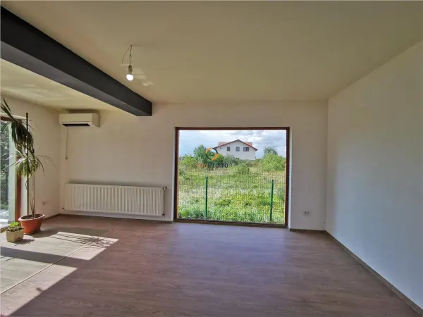 Casă 8 camere Moșnița Nouă - poza 6