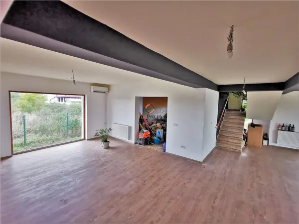 Casă 8 camere Moșnița Nouă - poza 7